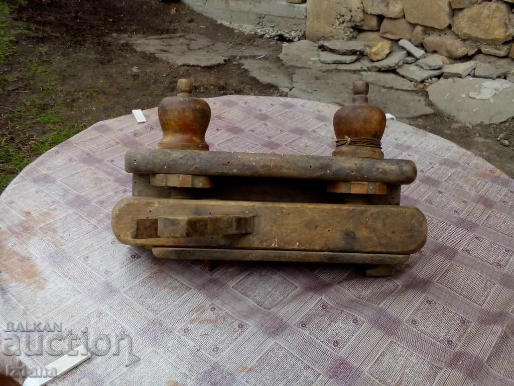 An old carving grater - 5 An old carving grater - 5