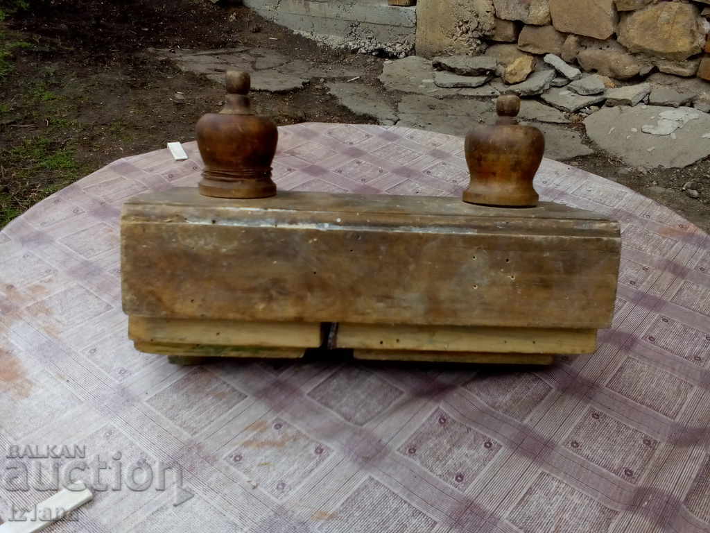 An old carving grater - 6 An old carving grater - 6