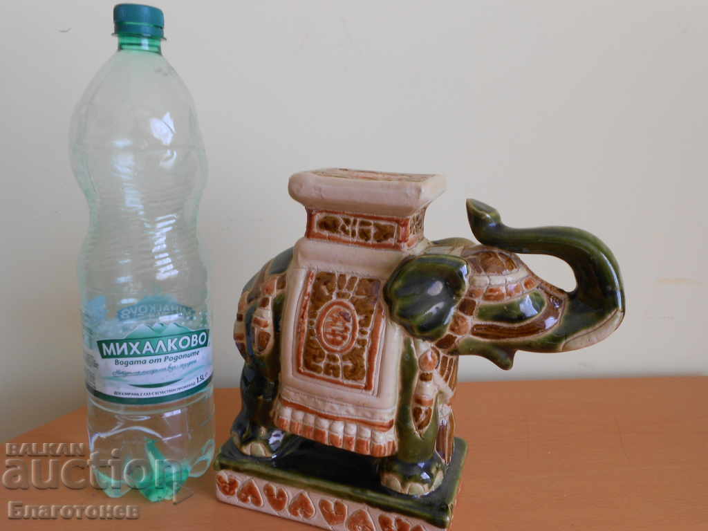 Auction Porcelain elephant Auction Porcelain elephant