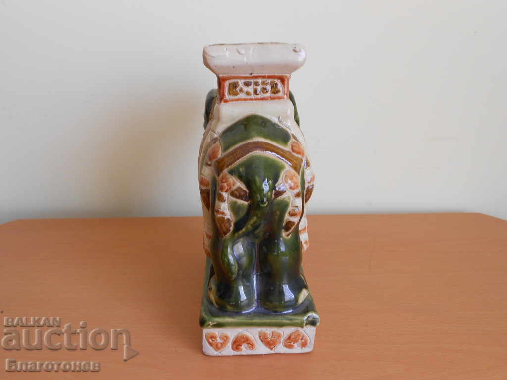 Delivery of Porcelain elephant Delivery of Porcelain elephant