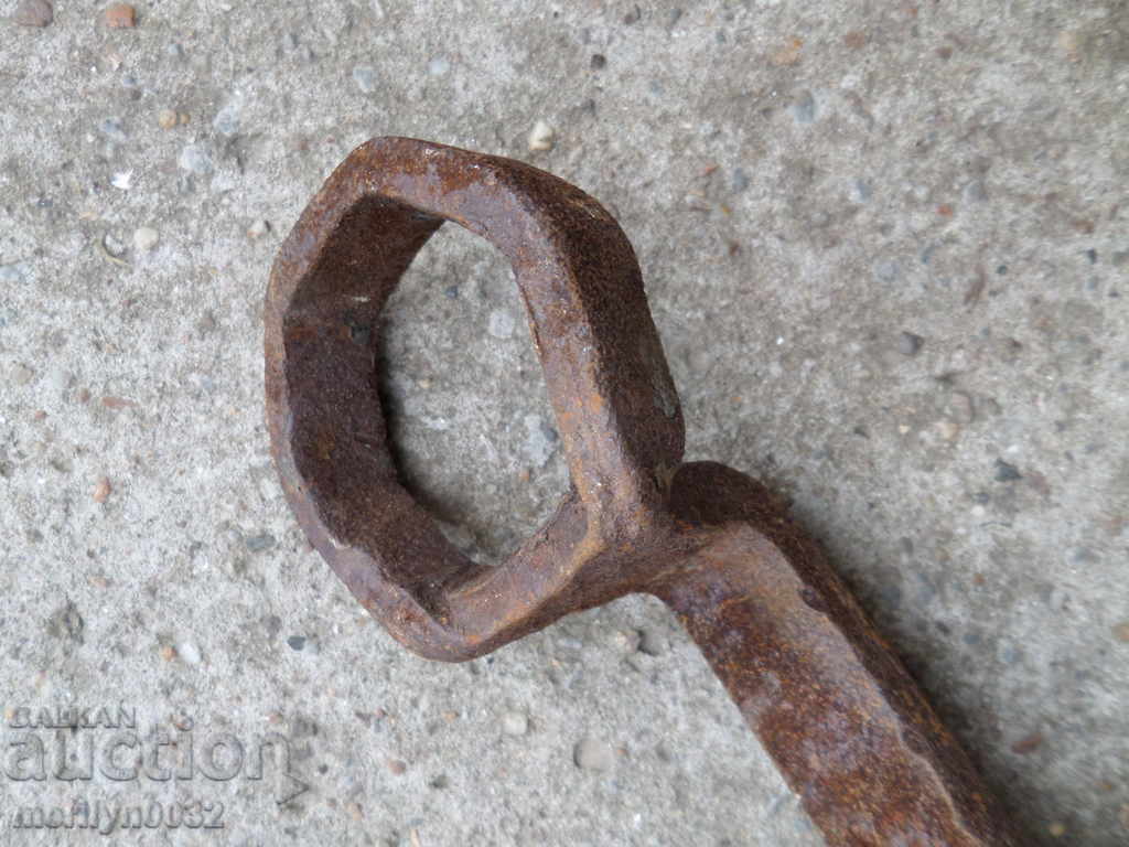 An old forged key from a wagon-workshop wagon workshop with price 38.00 BGN | € 19.43 An old forged key from a wagon-workshop wagon workshop with price 38.00 BGN | € 19.43