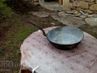Bakaryn, a copper pan