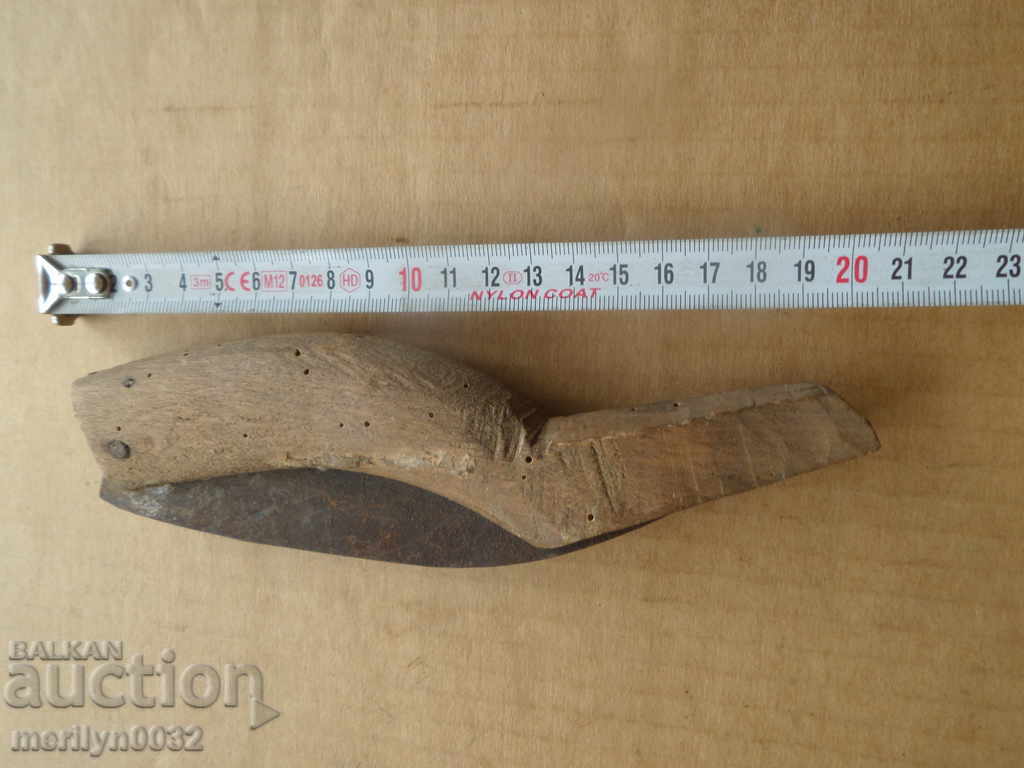 Auction An old knife with wood shavings, a knife, a dagger, a blade Auction An old knife with wood shavings, a knife, a dagger, a blade