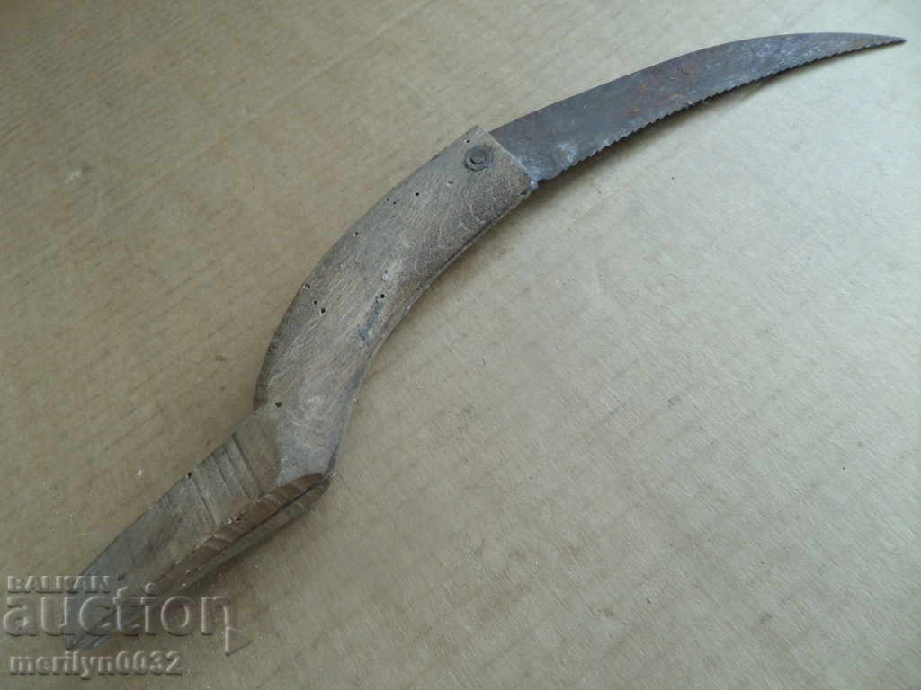 An old knife with wood shavings, a knife, a dagger, a blade - 5 An old knife with wood shavings, a knife, a dagger, a blade - 5