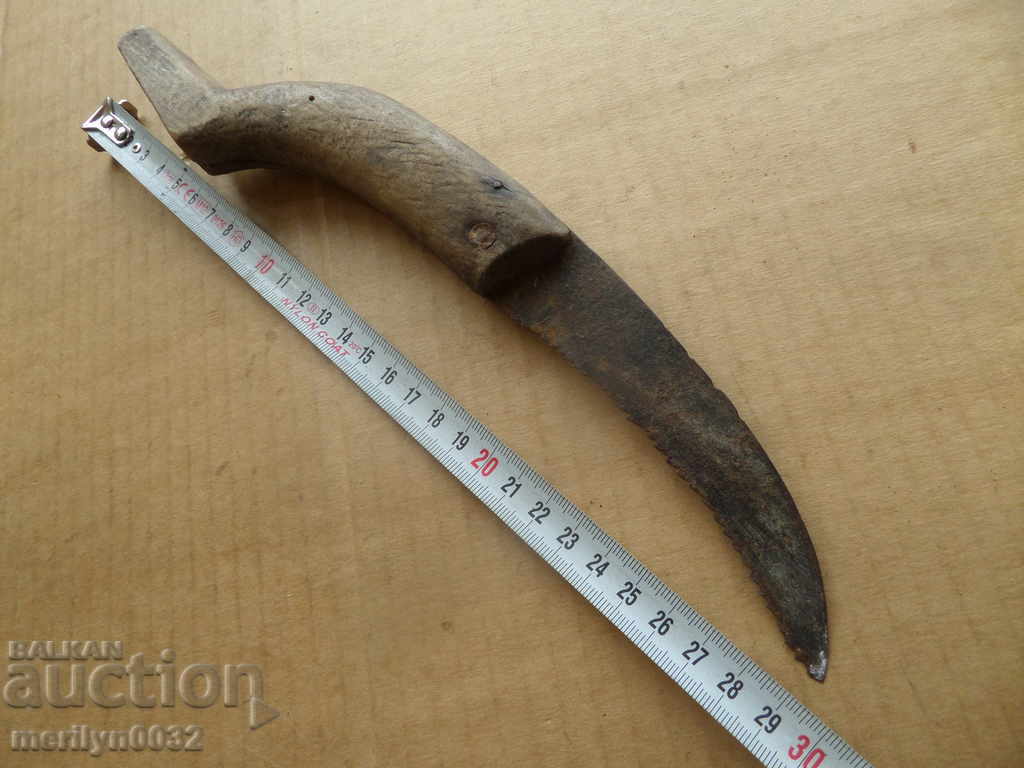 An old knife with wood shavings, a knife, a dagger, a blade with price 39.00 BGN | € 19.94 An old knife with wood shavings, a knife, a dagger, a blade with price 39.00 BGN | € 19.94