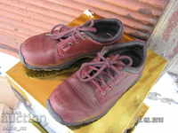 8855. CHILDREN LEATHER TIMBERLAND LEATHER SHOES AND