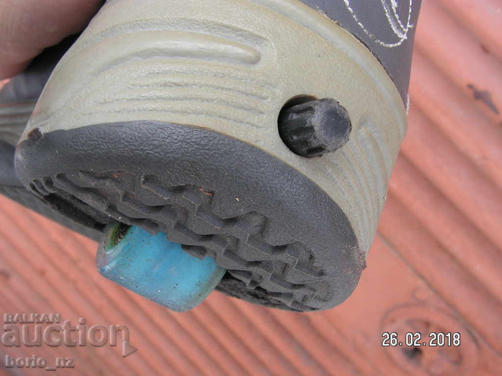 Delivery of 8857. CHILDREN LEATHER SHOES WITH WHEEL WHEELS WORKWARE SAVE