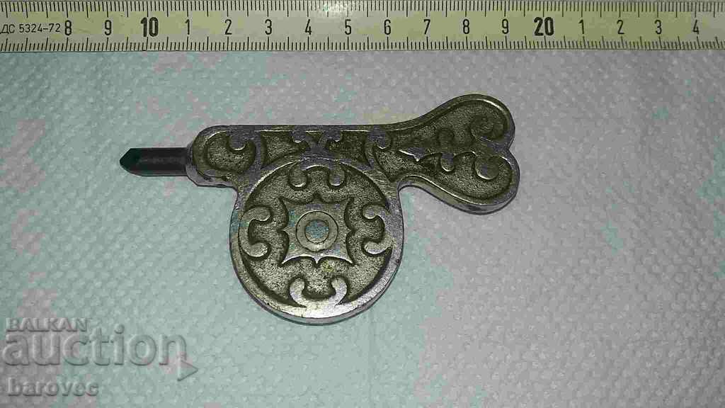 Very old speedometer, tachometer - 1900 with price 39.99 BGN | € 20.45 Very old speedometer, tachometer - 1900 with price 39.99 BGN | € 20.45