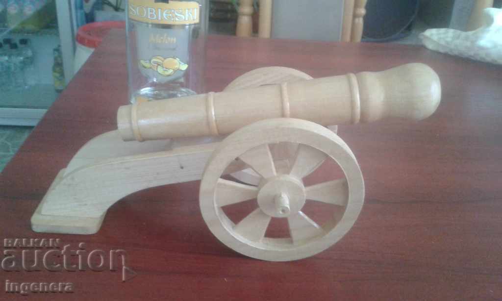 Доставка на Черешово топче,сувенир,стойка за вино Доставка на Черешово топче,сувенир,стойка за вино