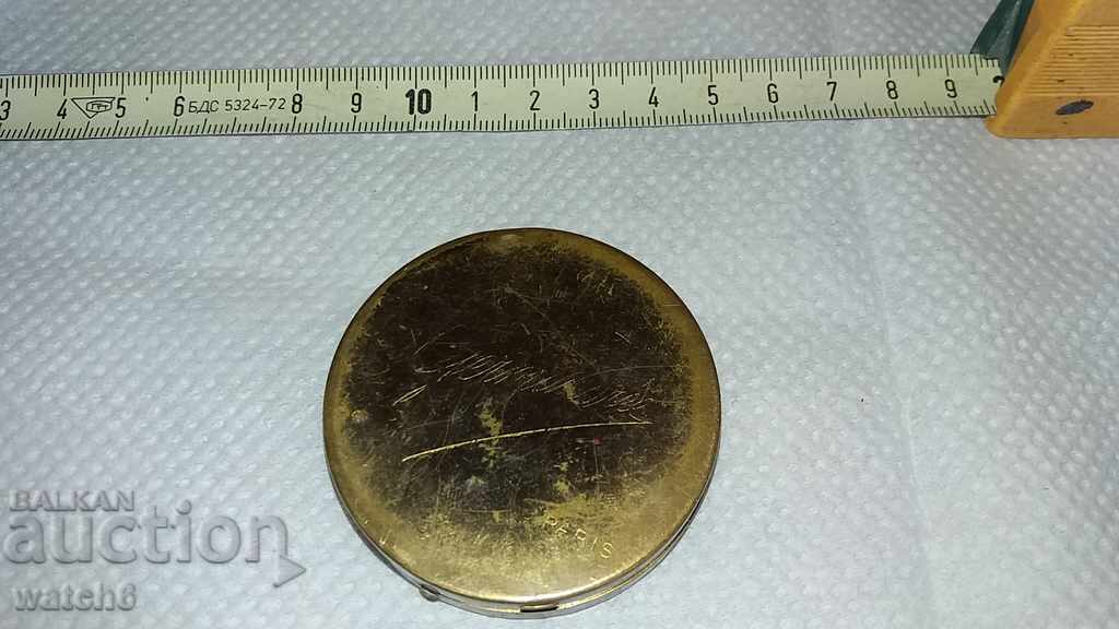 Auction Old Metal Powder Box Auction Old Metal Powder Box