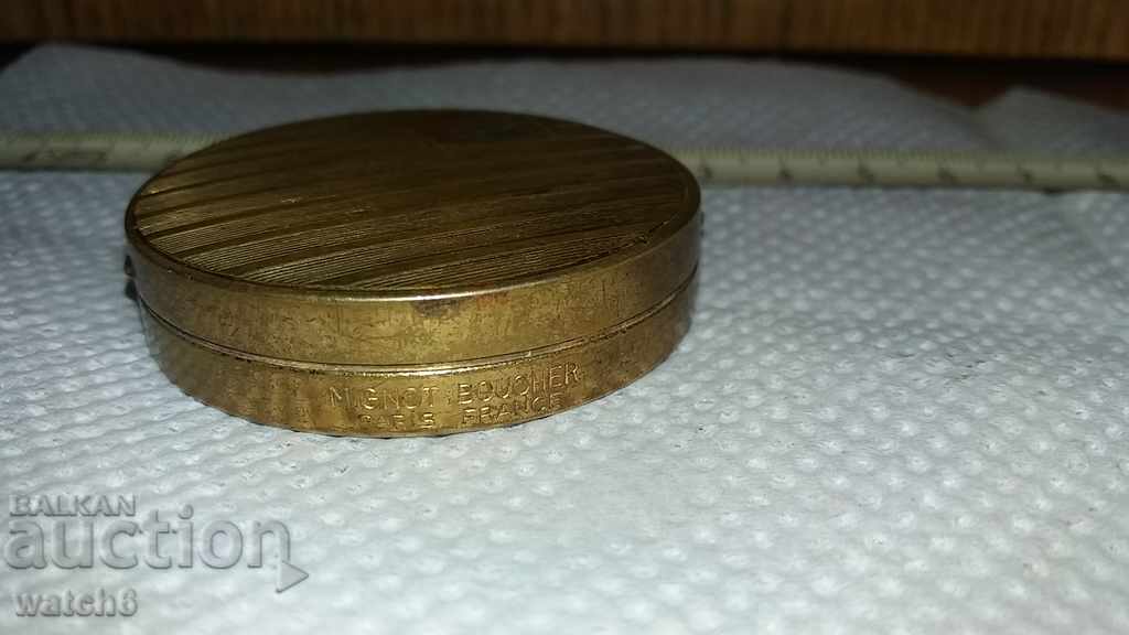 Delivery of Old Metal Powder Box Delivery of Old Metal Powder Box