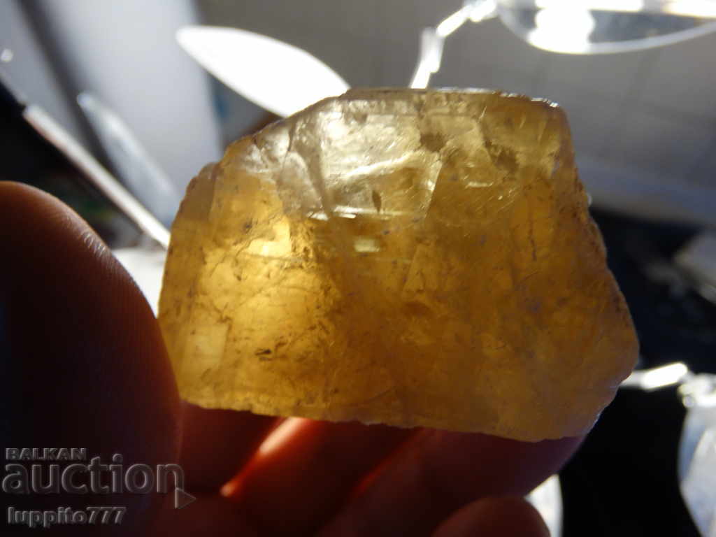 calcite natural mineral ore with price 29.99 BGN | € 15.33 calcite natural mineral ore with price 29.99 BGN | € 15.33