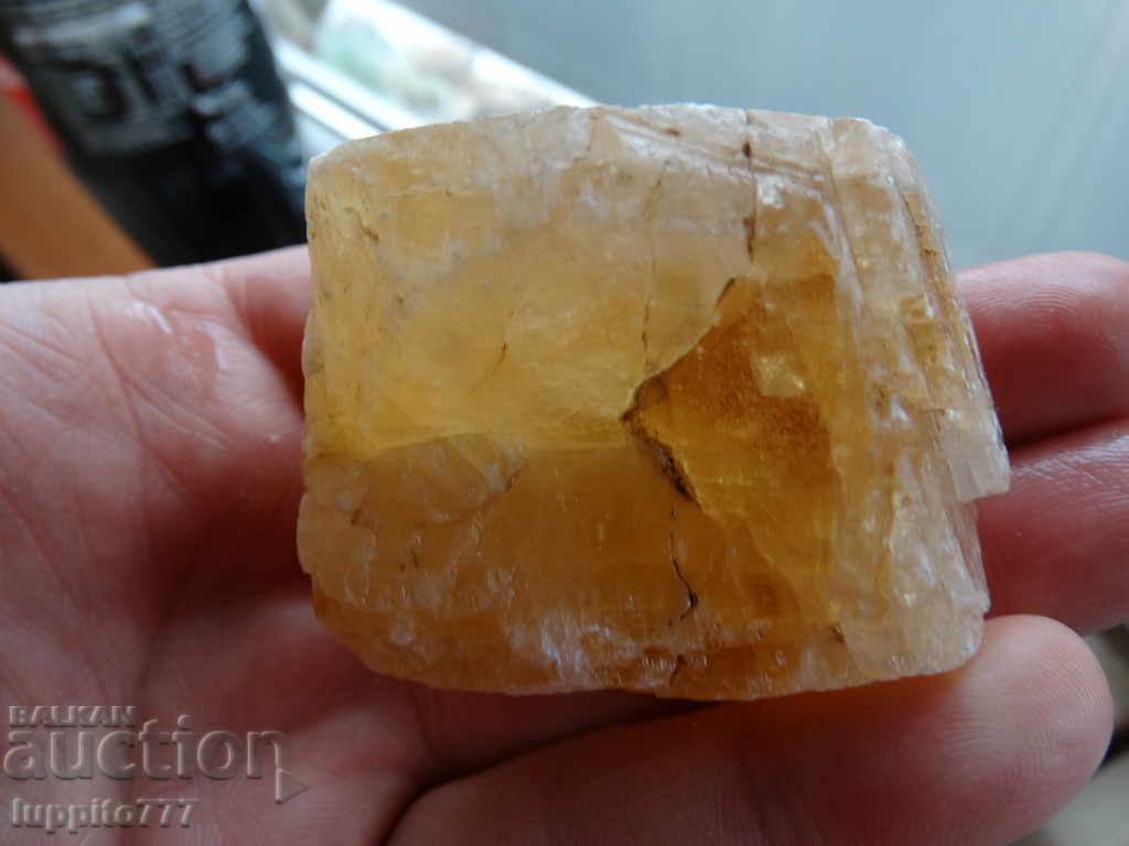 Auction calcite natural mineral ore Auction calcite natural mineral ore