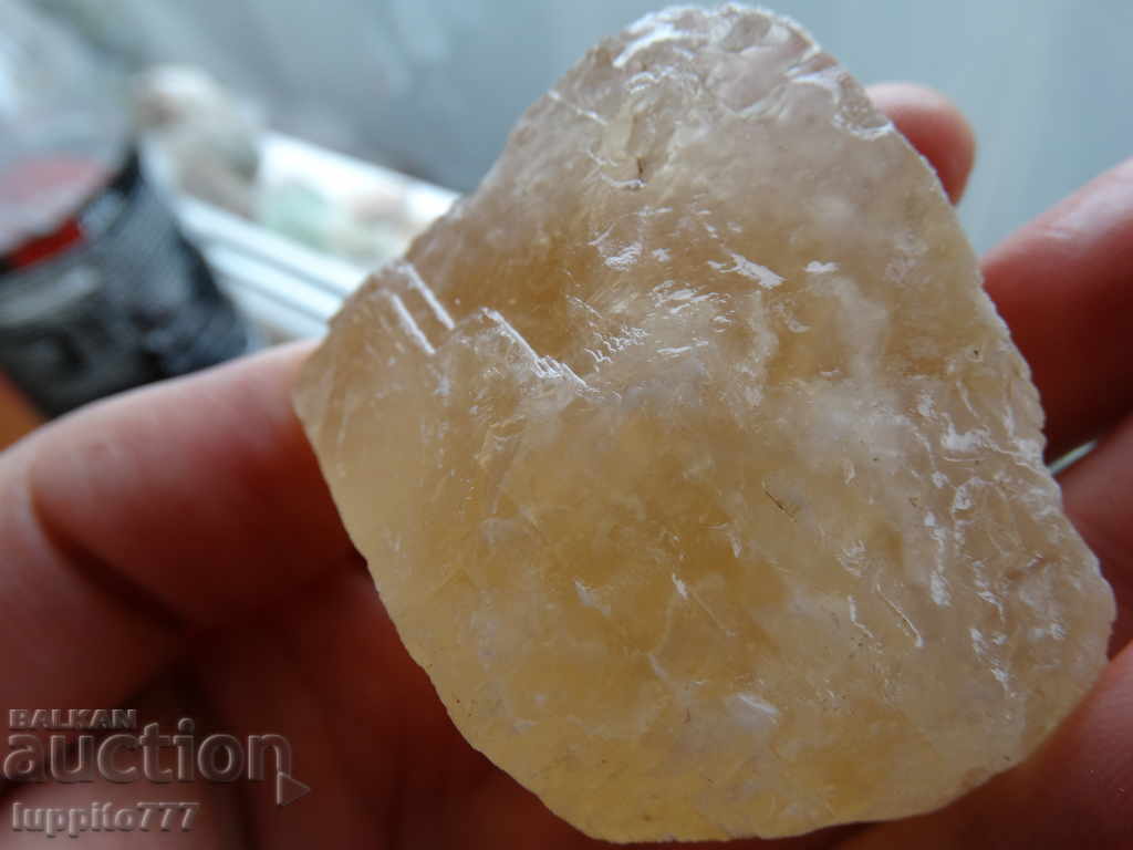 Auction calcite natural mineral ore Auction calcite natural mineral ore