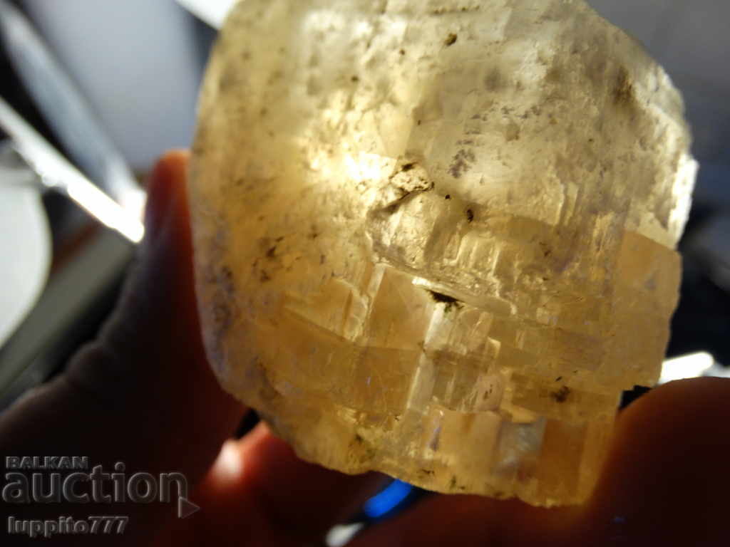 Auction calcite natural mineral ore Auction calcite natural mineral ore