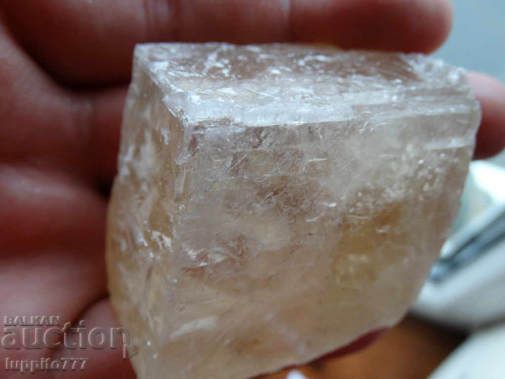 calcite natural mineral ore with price 29.99 BGN | € 15.33 calcite natural mineral ore with price 29.99 BGN | € 15.33