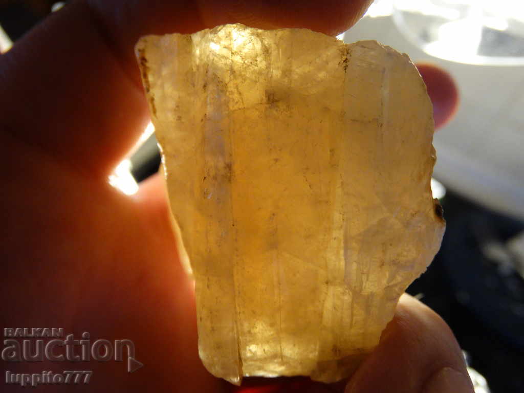 calcite natural mineral ore with price 29.99 BGN | € 15.33