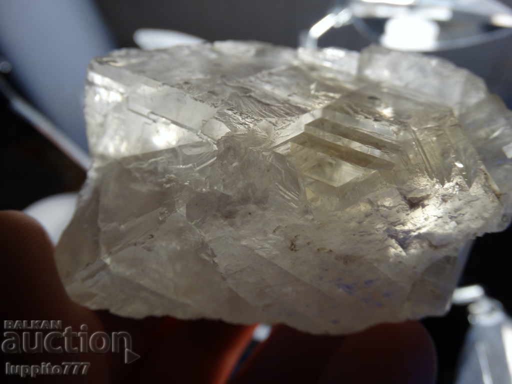 Auction calcite natural mineral ore Auction calcite natural mineral ore