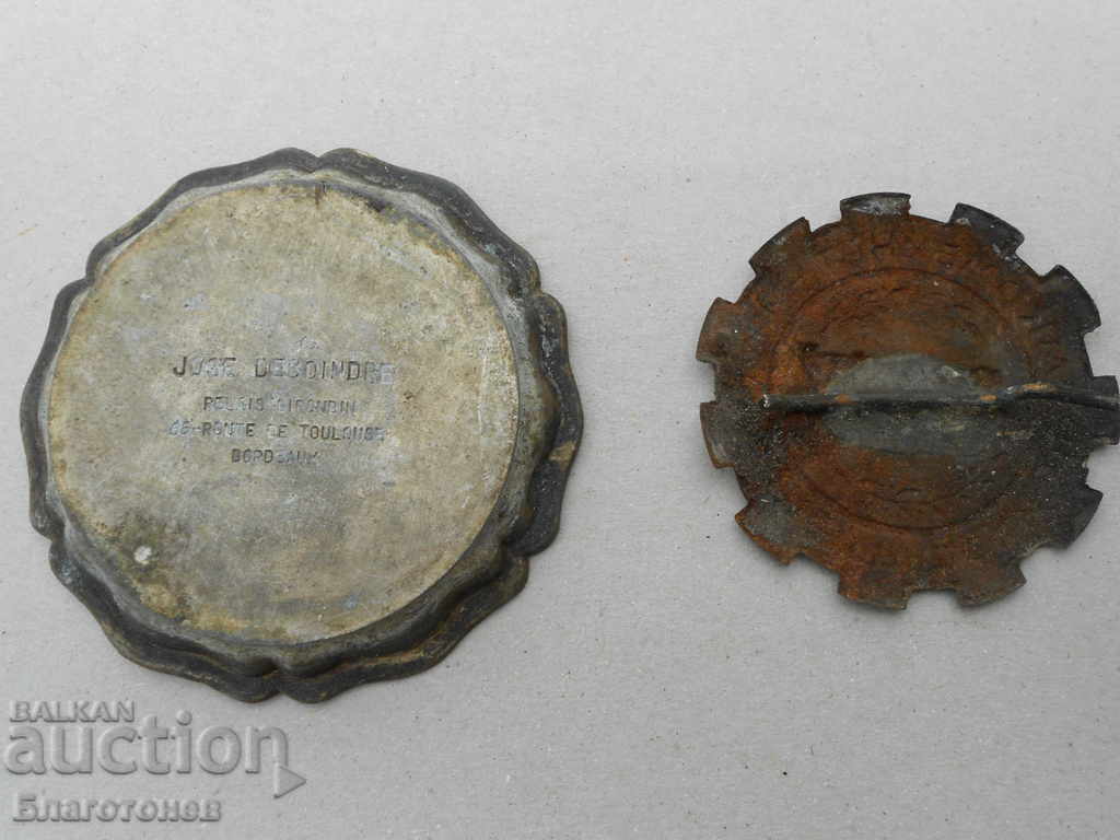 Delivery of Old emblems