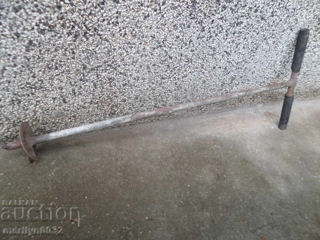 Swirl for punching hole holes for tomatoes, fences - 5 Swirl for punching hole holes for tomatoes, fences - 5