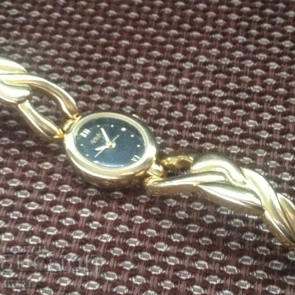 ceas de mână pentru femei - QUARTZ cu preț 29.00 BGN | € 14.83 ceas de mână pentru femei - QUARTZ cu preț 29.00 BGN | € 14.83