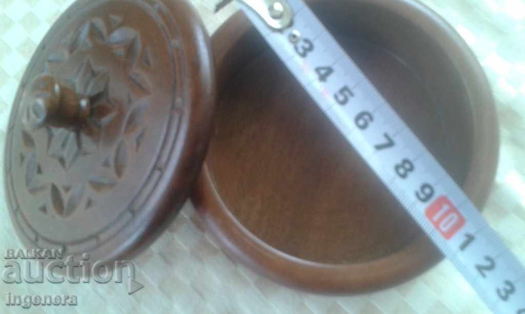 Auction Jewelry box, wood carving Auction Jewelry box, wood carving