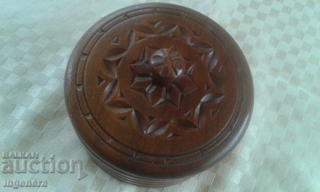 Jewelry box, wood carving