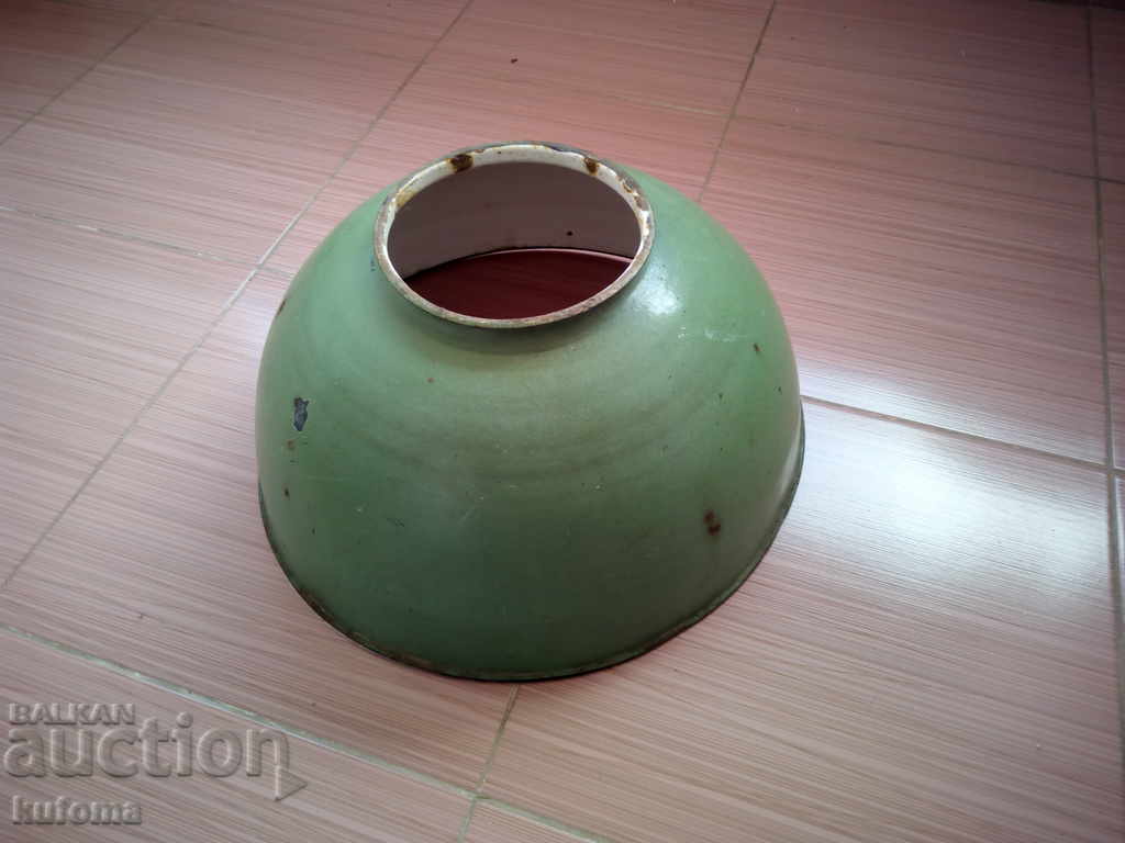 Reflector of an old enamelled lamp - an enamelled lamp with price 39.99 BGN | € 20.45 Reflector of an old enamelled lamp - an enamelled lamp with price 39.99 BGN | € 20.45