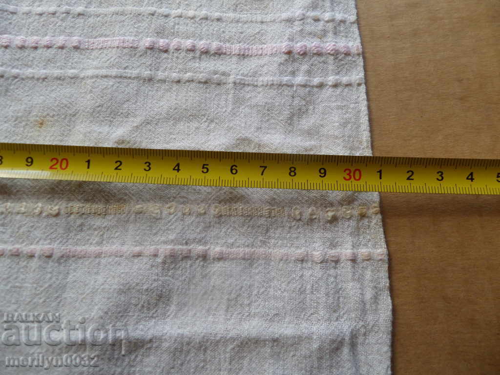 Auction An old hand-woven cloth embroidery lace costume Auction An old hand-woven cloth embroidery lace costume