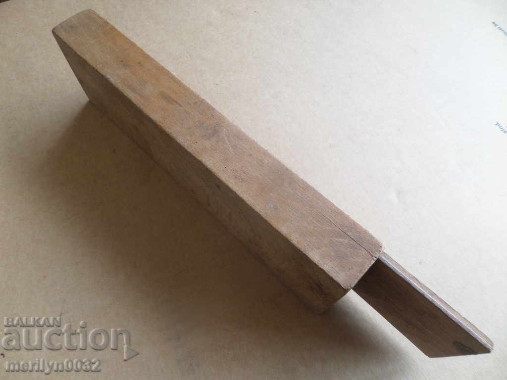 Old box for woodcutters - 5 Old box for woodcutters - 5