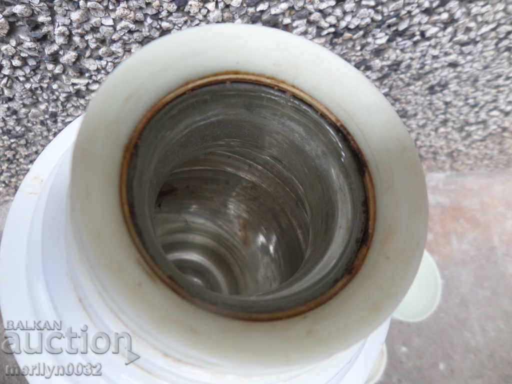 Delivery of Old thermos, ketch, bottle, bottle, bottle of salt Delivery of Old thermos, ketch, bottle, bottle, bottle of salt