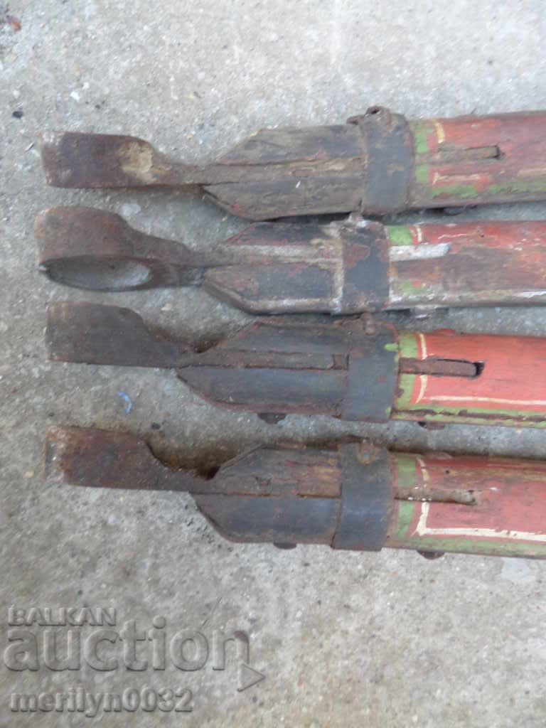 Auction Parts of a wooden ox yoke, primitive, 110 years old Auction Parts of a wooden ox yoke, primitive, 110 years old