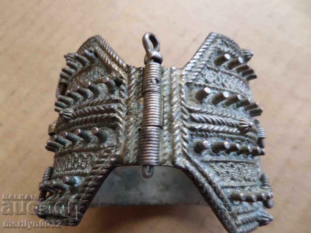 Auction  Bracelet Bracelet Bracelet Silver Saucer 18th century jewelery jewel