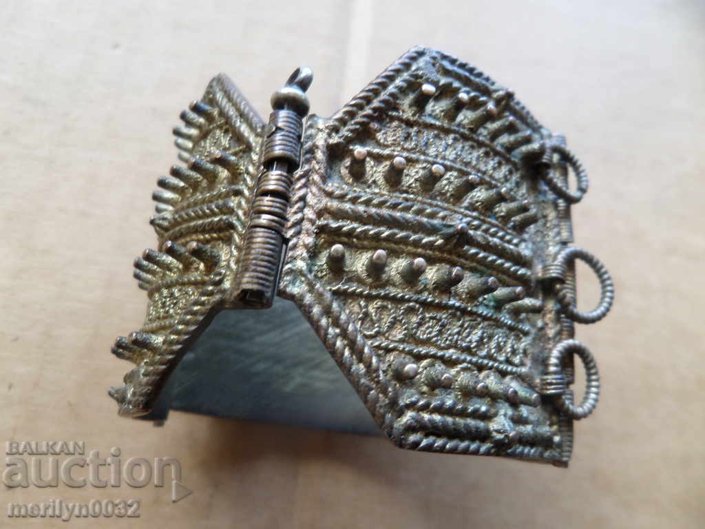 Hryvnia hedgehog spiky silver sachan 18th century jewelry jewel with price € 214.01 | 418.57 BGN