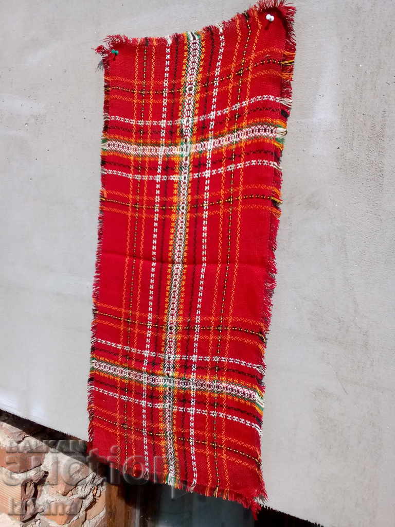 Auction Household table, tablecloth Auction Household table, tablecloth