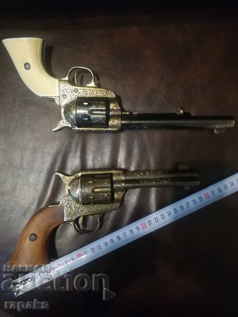 Colt revolver - Colt Stti Uniti 1886 with price 280.00 BGN | € 143.16 Colt revolver - Colt Stti Uniti 1886 with price 280.00 BGN | € 143.16