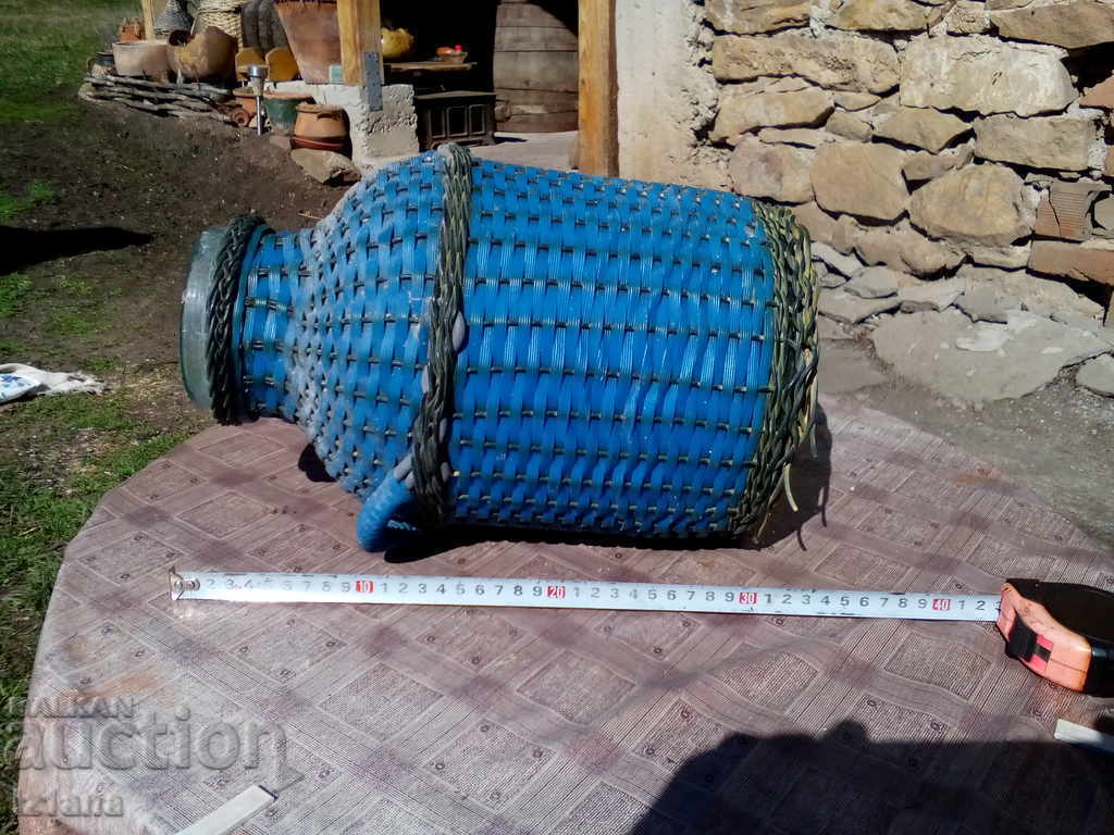 Delivery of An old jar Delivery of An old jar