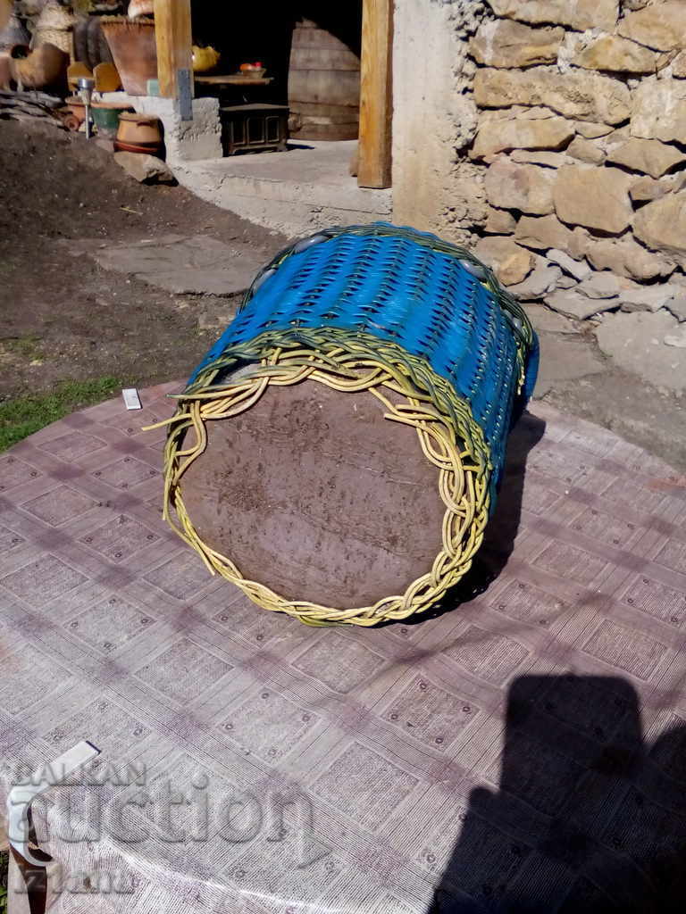 An old jar - 6 An old jar - 6