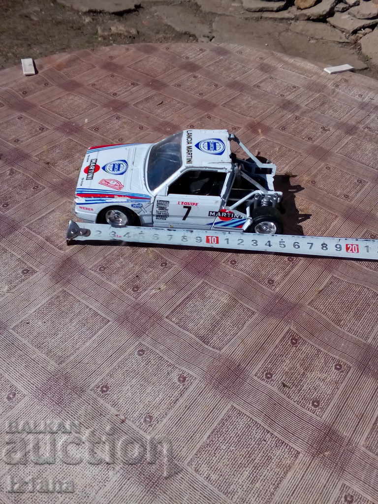 Auction  Metal LANCIA DELTA car