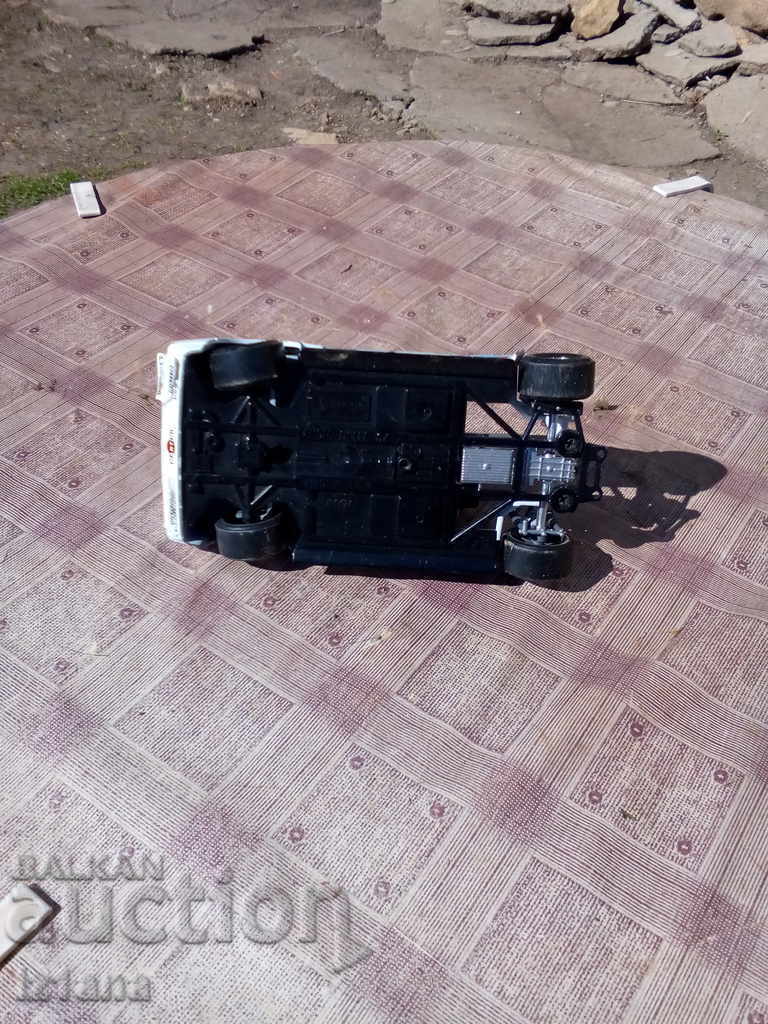 Metal LANCIA DELTA car - 5