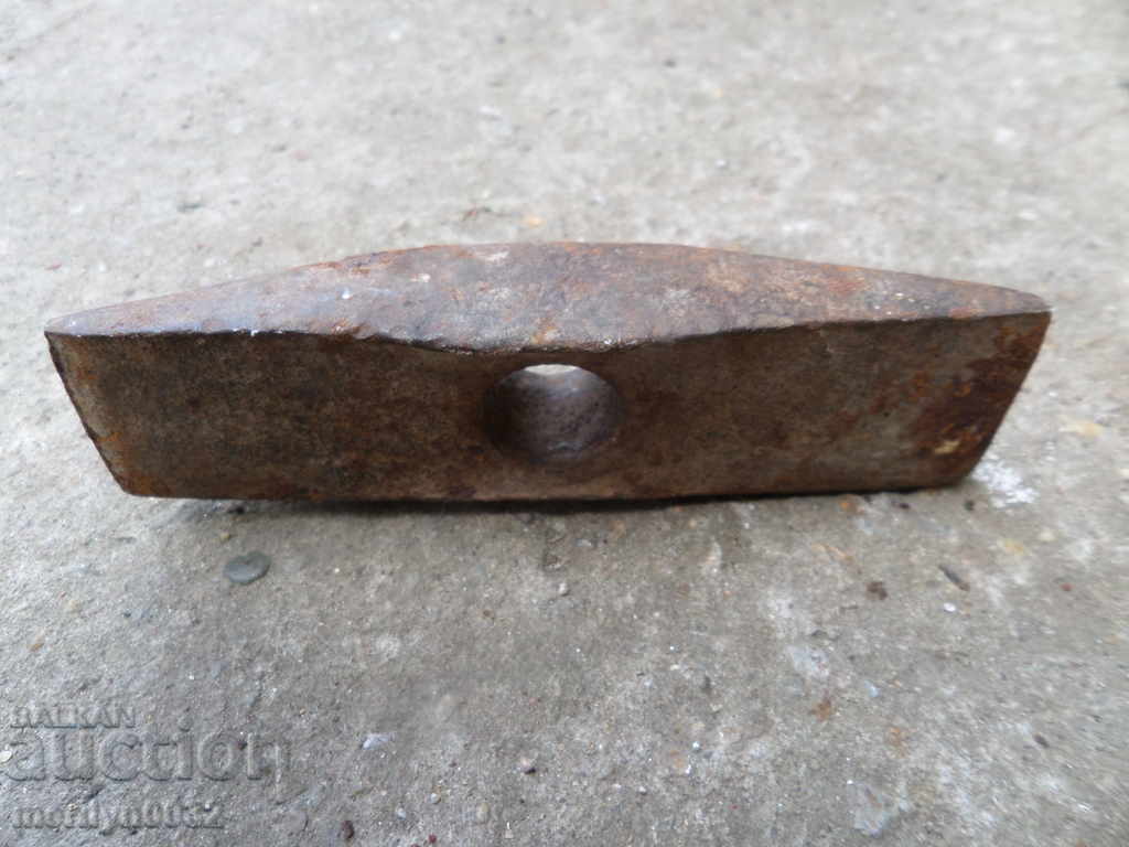 Доставка на Стар български дюлгерски чук инструмент сечиво ковано желязо Доставка на Стар български дюлгерски чук инструмент сечиво ковано желязо