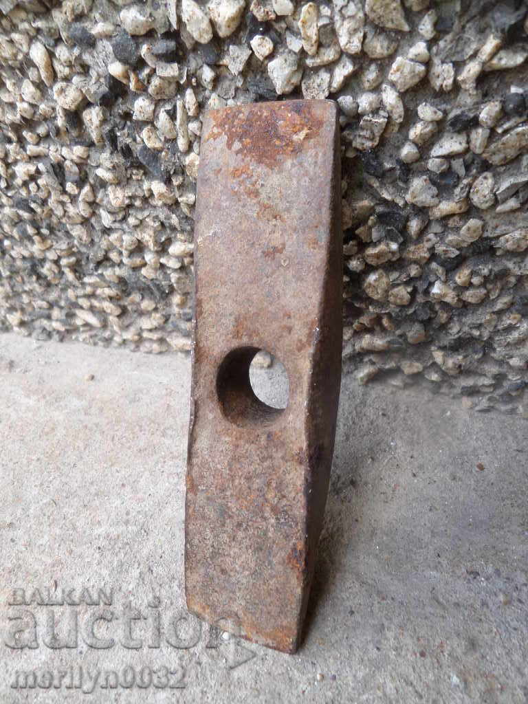 Стар български дюлгерски чук инструмент сечиво ковано желязо - 7 Стар български дюлгерски чук инструмент сечиво ковано желязо - 7