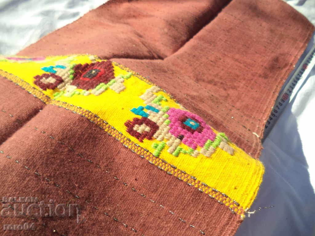 Παράδοση ΦΟΥΣΤΑ / πόδια ανά κοστούμια - ΑΡΙΣΤΗ Παράδοση ΦΟΥΣΤΑ / πόδια ανά κοστούμια - ΑΡΙΣΤΗ