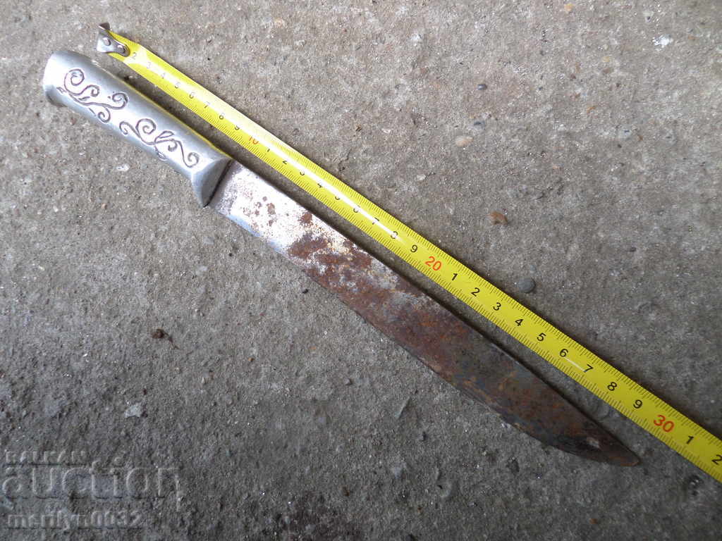 Old butcher knife with metal engraved scraps of karaoke dagger - 5 Old butcher knife with metal engraved scraps of karaoke dagger - 5