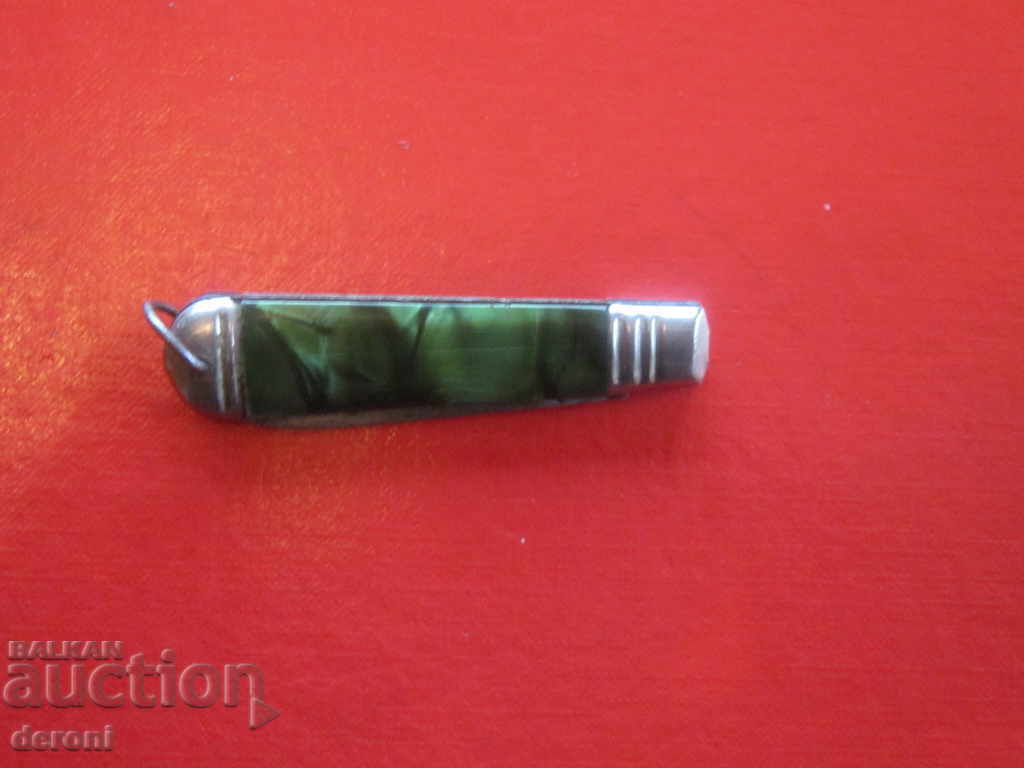 An old small knife knife - 5 An old small knife knife - 5