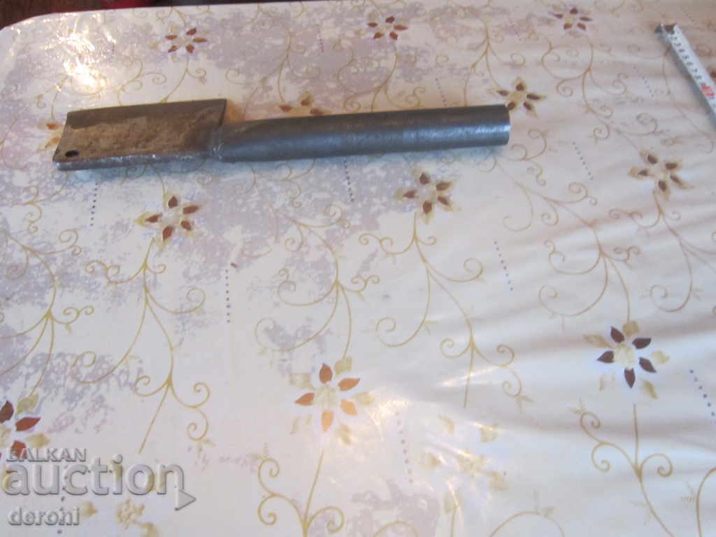 Old forged hammer ax ax with price 12.00 BGN | € 6.14 Old forged hammer ax ax with price 12.00 BGN | € 6.14