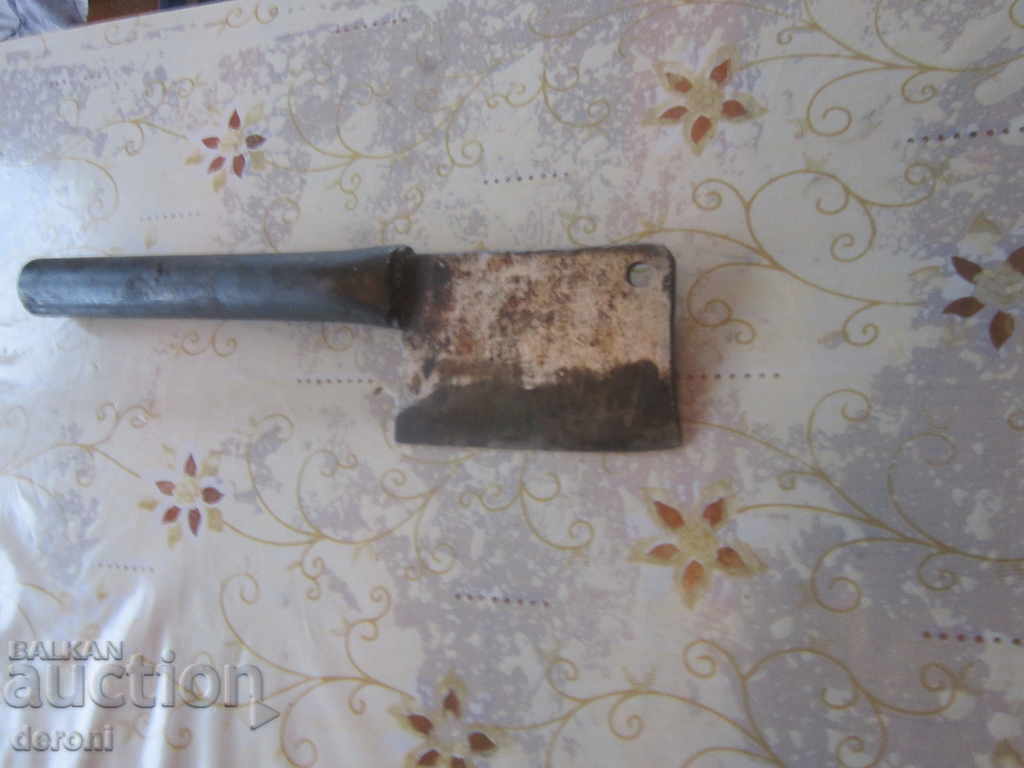 Delivery of Old forged hammer ax ax Delivery of Old forged hammer ax ax
