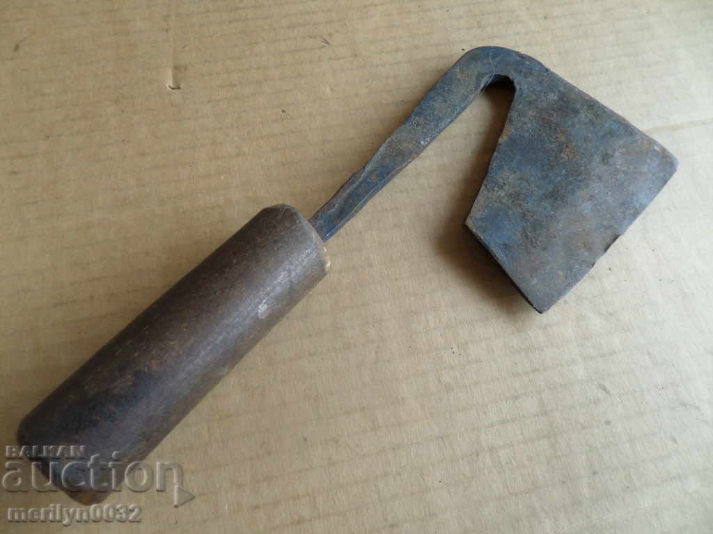 Auction Old ax torpedo saber hat Auction Old ax torpedo saber hat