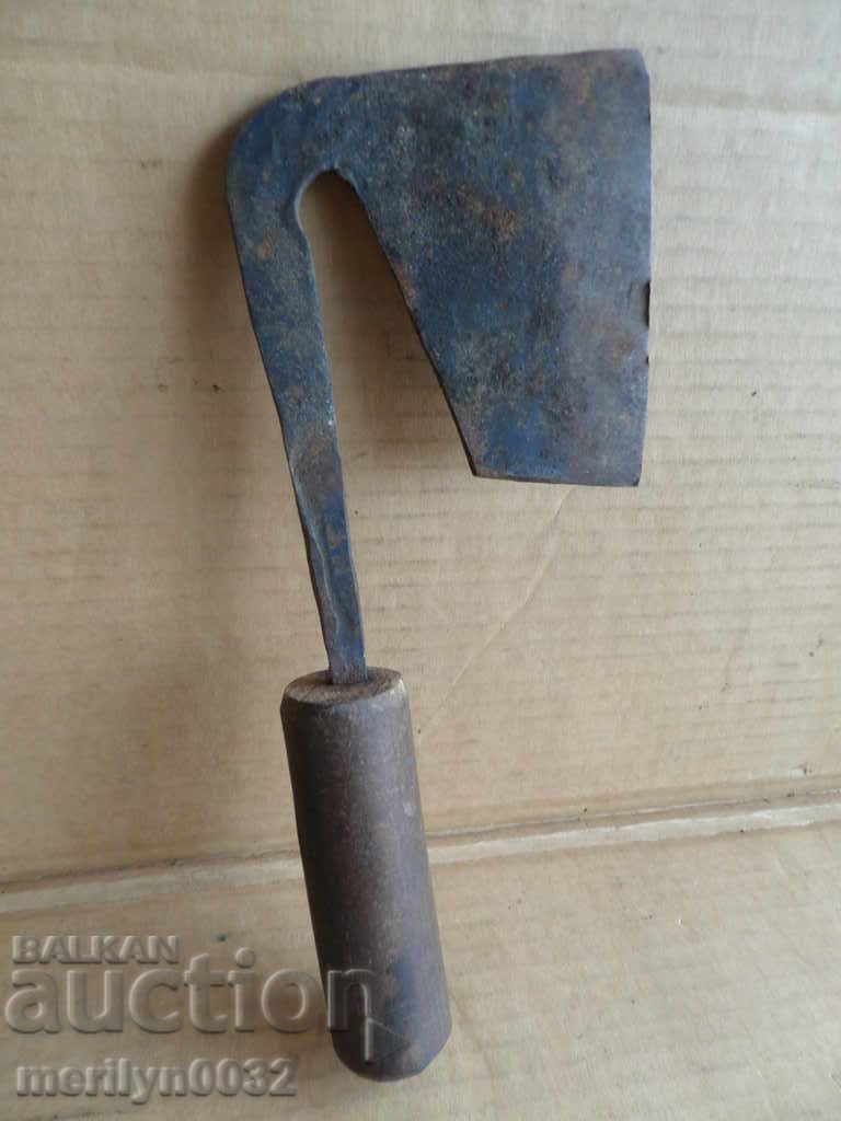 Delivery of Old ax torpedo saber hat Delivery of Old ax torpedo saber hat