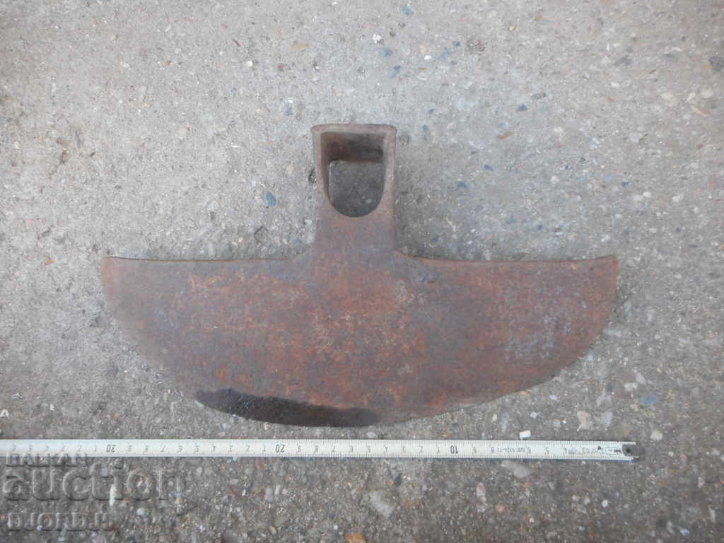 Delivery of Old chocolate, wrought iron